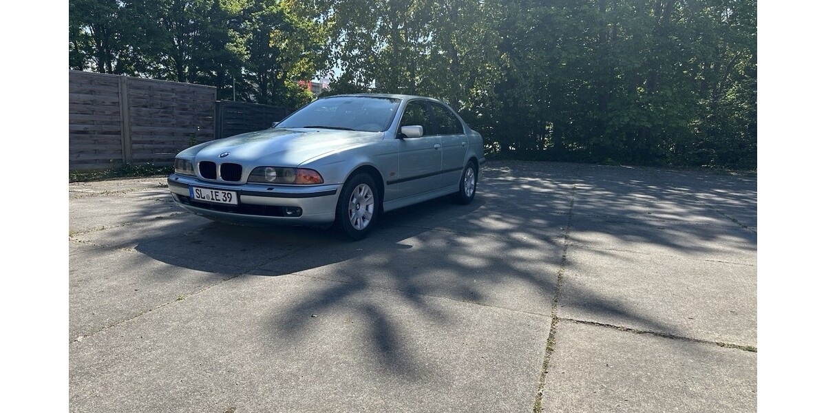 BMW E39 118.000 km 4.999 &euro; Flensburg 24937