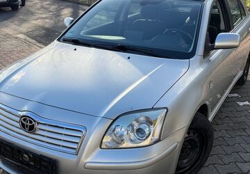 Toyota Avensis 235.200 km 3.499 &euro; Frankfurt am Main 65933