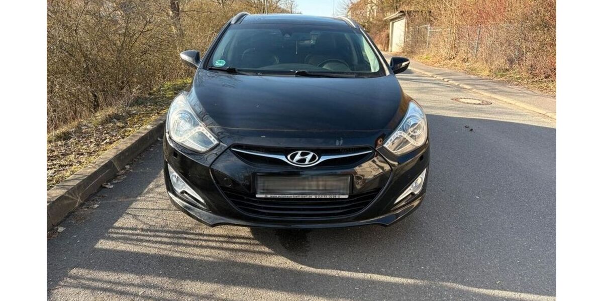 Hyundai i40 162.000 km 6.950 &euro; Höchberg 97204