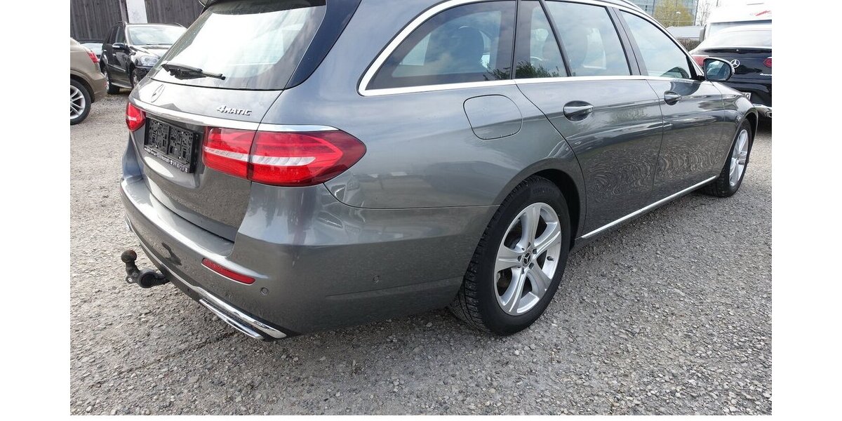 Mercedes-Benz E 220 d 4Matic Avantgarde Leder AHK eGHSD 8x Alu 71.000 km 25.950 &euro; Neumarkt/OPf 92318