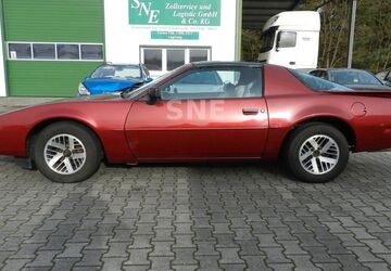 Pontiac Firebird 233.137 km 5.900 &euro; Fürstenwalde 15517