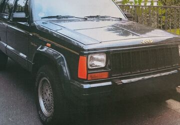 Jeep Cherokee 126.000 km 15.000 &euro; Frankfurt am Main 60325