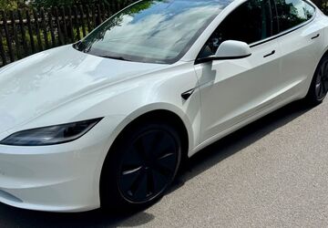 Tesla Model 3 28.500 km 37.000 &euro; Dresden 01239