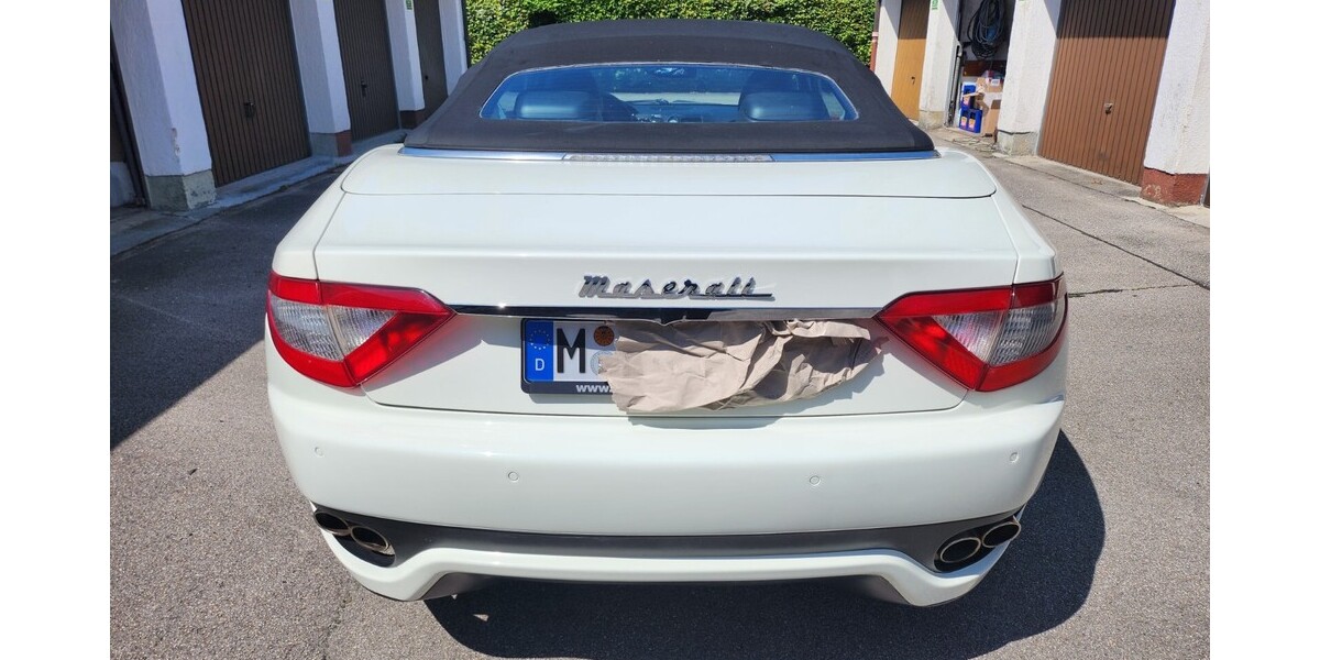 Maserati GranCabrio 88.000 km 33.999 &euro; München 80313