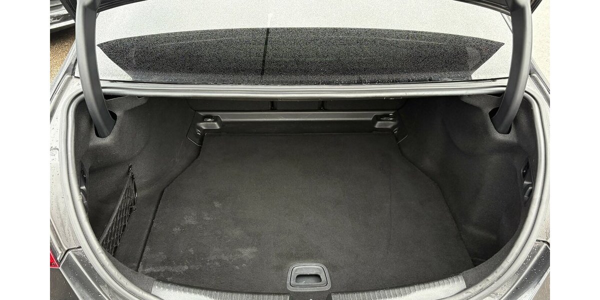 Mercedes-Benz C 200 d/AVANTGARDE/KAMERA/BURMESTER/LED/1.HAND 85.974 km 31.800 &euro; Villingen-Schwenningen 78054