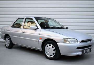 Ford Escort 25.505 km 4.990 &euro; Forst 76694