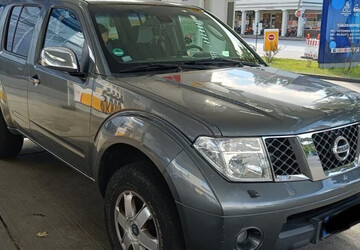 Nissan Pathfinder 253.000 km 11.000 &euro; Hamburg 20038
