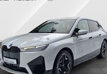 BMW iX 27.602 km 44.902 &euro; Bünde 32257