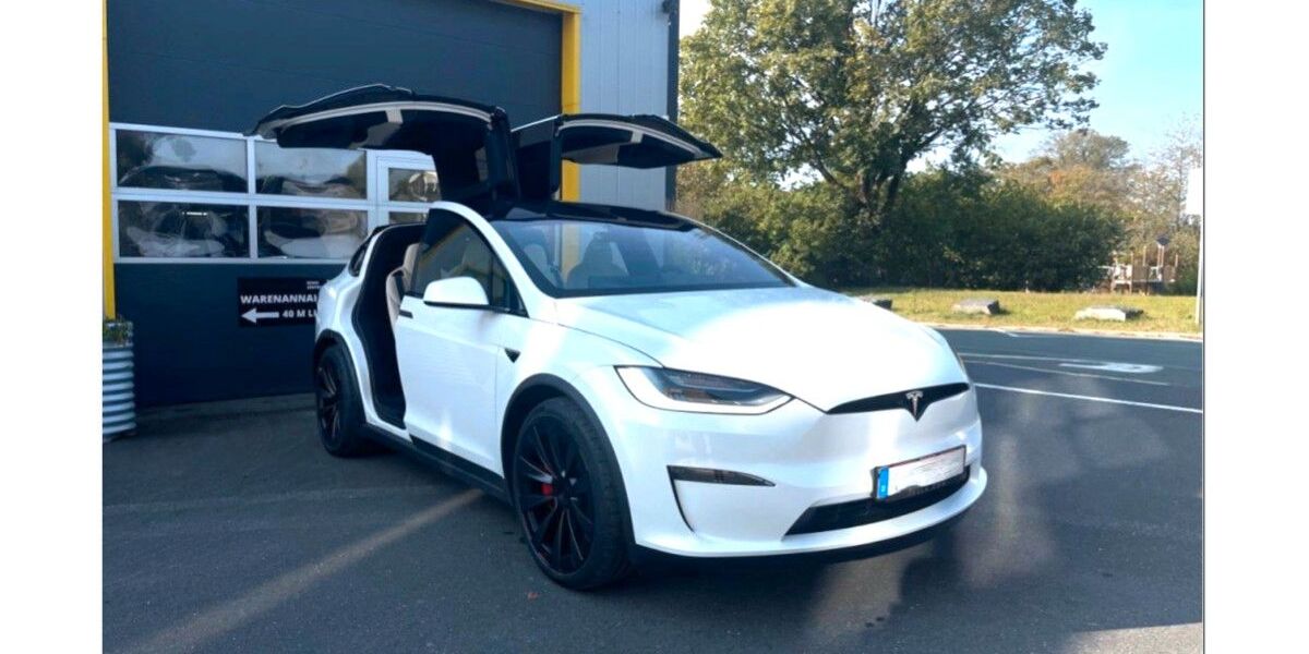 Tesla Model X 42.000 km 84.100 &euro; Schwarzenbach a.Wald 95131
