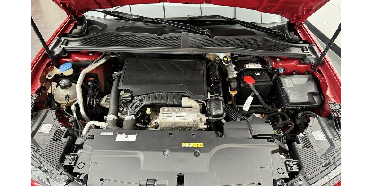 DS Automobiles DS4 130 EAT 8 Performance Line Alcantara 18.162 km 20.320 &euro; Lich 35423