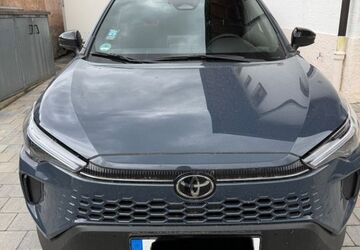 Toyota Corolla Cross 9.000 km 39.900 &euro; Garmisch-Partenkirchen 82467