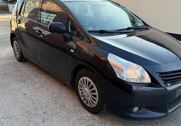 Toyota Verso 242.000 km 2.999 &euro; Flensburg 24941