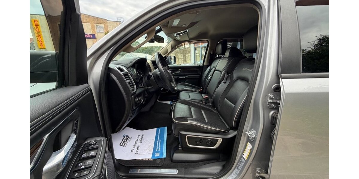 Dodge RAM 1500 Hemi Laramie4x4