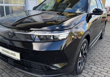 Opel Grandland (X) 10.300 km 30.990 &euro; Gelnhausen-Hailer 63571