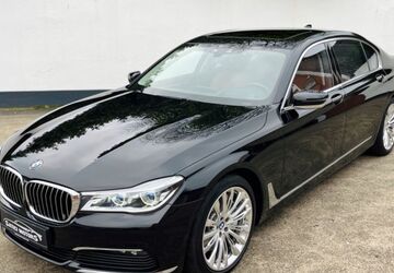 BMW 750 200.000 km 31.995 &euro; Essen 45147