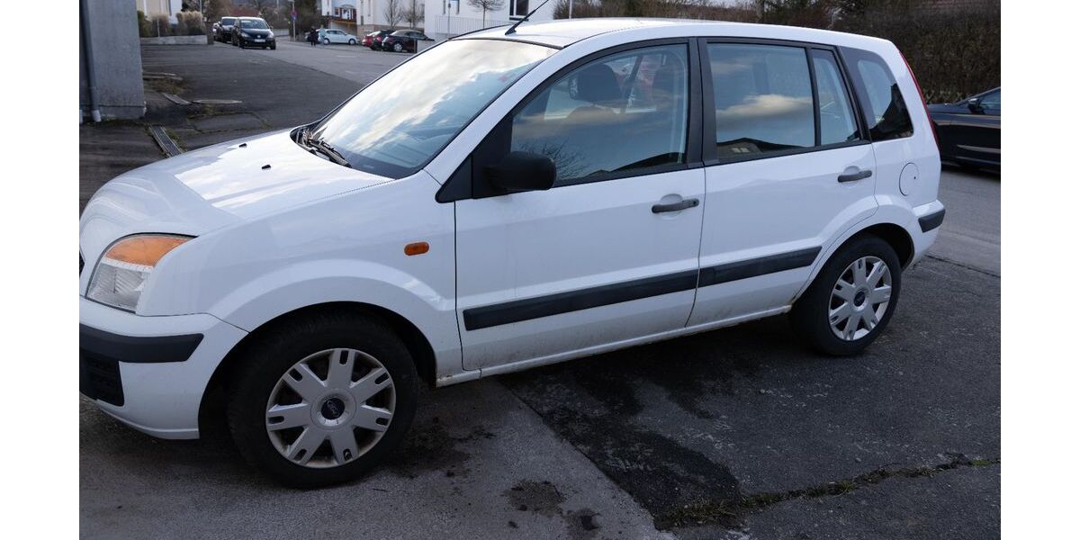 Ford Fusion 192.000 km 999 &euro; Tuttlingen 78532