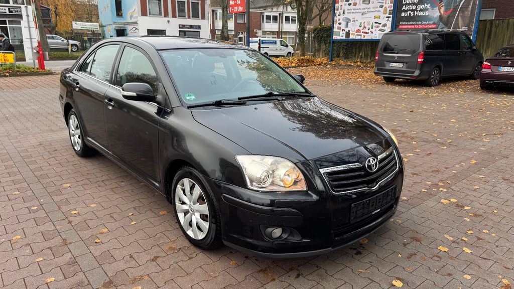 Toyota Avensis 230.000 km 3.599 &euro; Hamburg 22045
