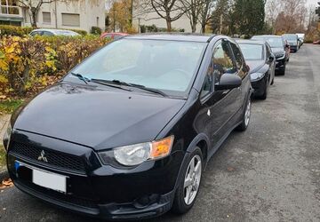 Mitsubishi Colt 32.000 km 4.400 &euro; Berlin 12349