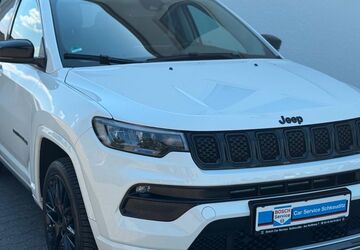 Jeep Compass 39.800 km 25.979 &euro; Schkeuditz 04435