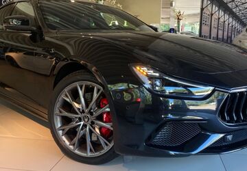Maserati Ghibli 61.995 km 59.900 &euro; Ingolstadt 85053