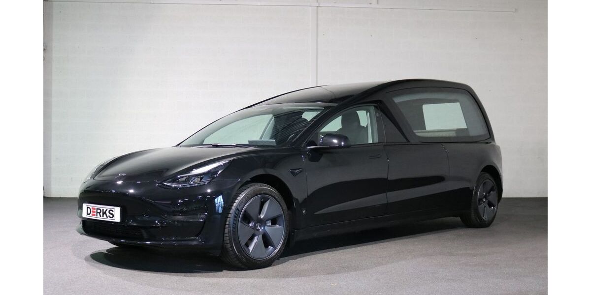 Tesla Model 3 5.637 km 128.200 &euro; Uden 