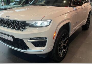 Jeep Grand Cherokee 17.000 km 82.950 &euro; Rosenheim 83022