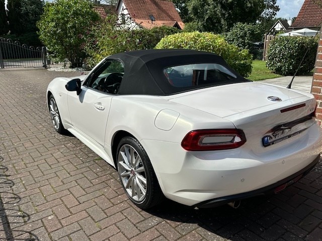 Fiat 124 Spider 59.800 km 18.390 &euro; Ottersberg 28870