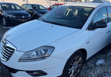 Lancia Delta 164.000 km 1.300 &euro; Rosenheim 83026