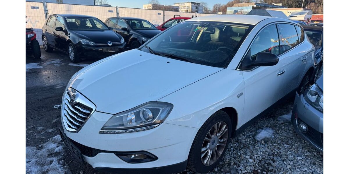 Lancia Delta 164.000 km 1.300 &euro; Rosenheim 83026