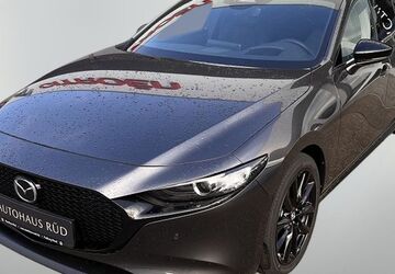 Mazda 3 1.200 km 25.990 &euro; Freiburg 79108