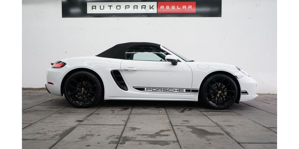 Porsche Boxster 27.350 km 66.880 &euro; Asslar 35614