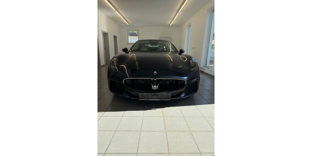 Maserati GranCabrio 5.300 km 169.900 &euro; Reichertshofen 85084