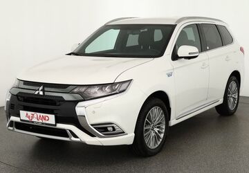 Mitsubishi Outlander 59.744 km 25.490 &euro; Hamburg 22761