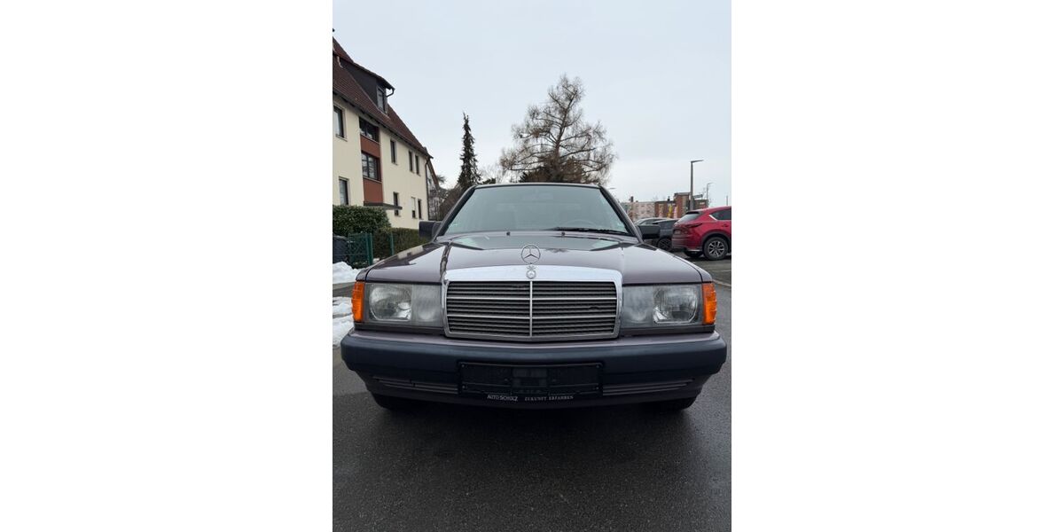 Mercedes-Benz 190 117.000 km 6.950 &euro; Nürnberg 90431