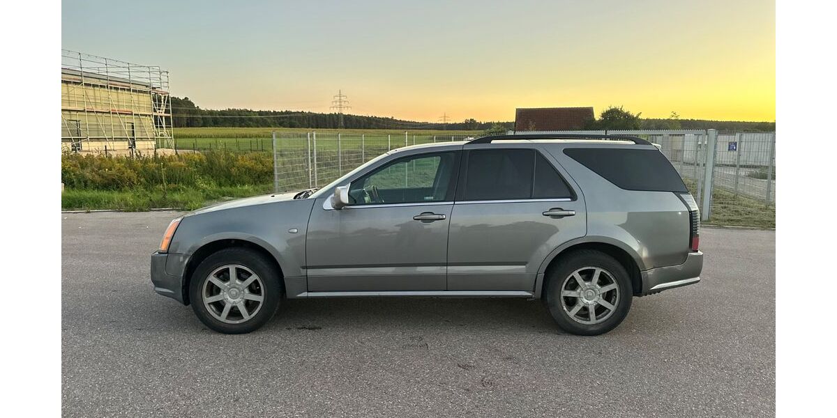 Cadillac SRX 240.000 km 2.400 &euro; Schwabach 91126