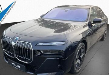 BMW i7 5.005 km 101.900 &euro; Kronberg 61476