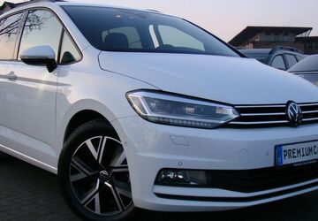 VW Touran 13.701 km 35.980 &euro; Falkensee 14612