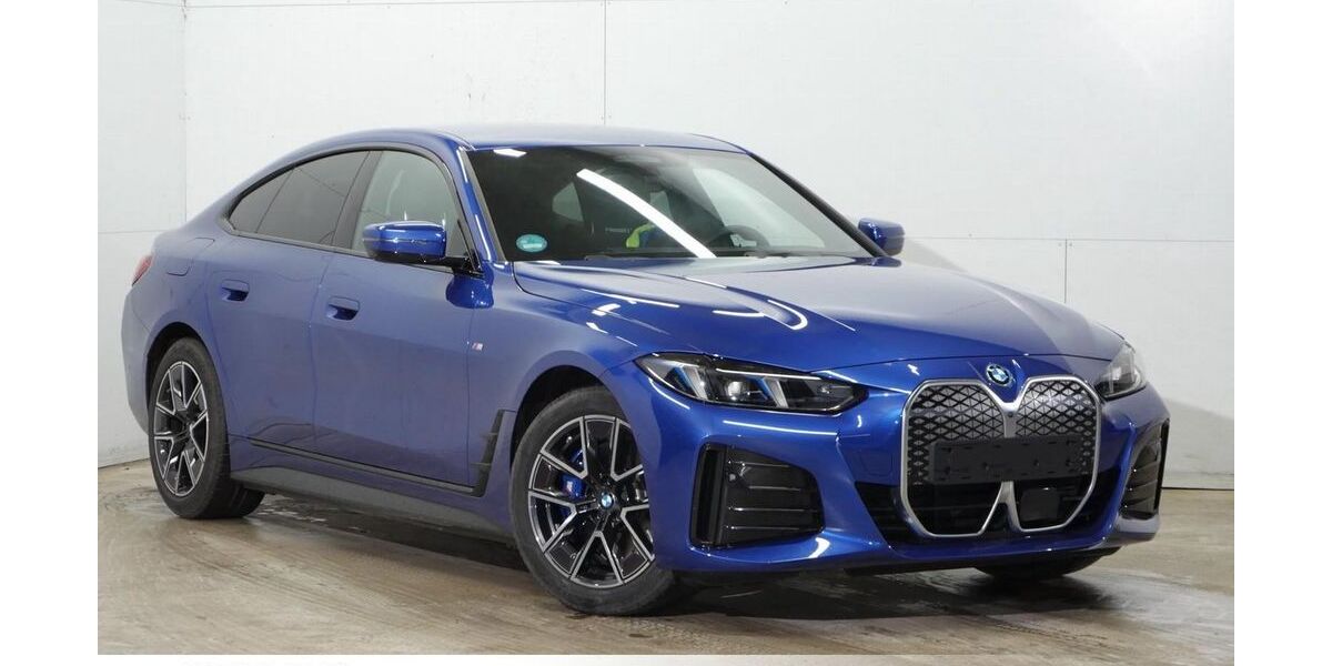 BMW i4 12.500 km 47.990 &euro; Meerbusch 40668