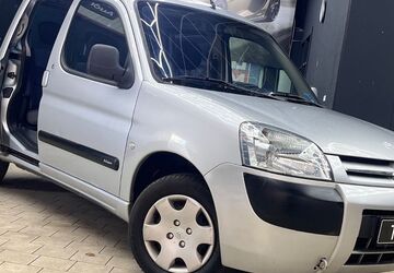 Citroen Berlingo 111.000 km 3.999 &euro; Flintbek 24220