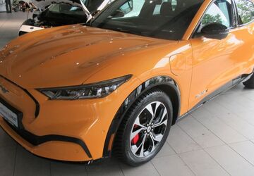 Ford Mustang Mach-E 36.887 km 37.990 &euro; Bernau 16321