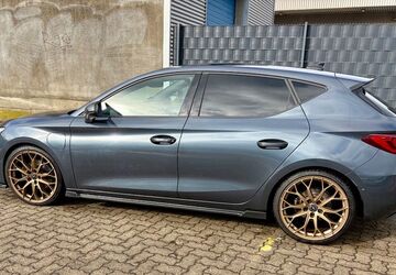 Seat Leon 77.900 km 18.500 &euro; Bremerhaven 27570