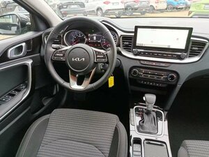 Kia Ceed SW / ceed SW CEED SW 1.5T 140 DCT7 VISION STD 19.056 km 22.990 &euro; Höhenkirchen-Siegertsbrun 85635