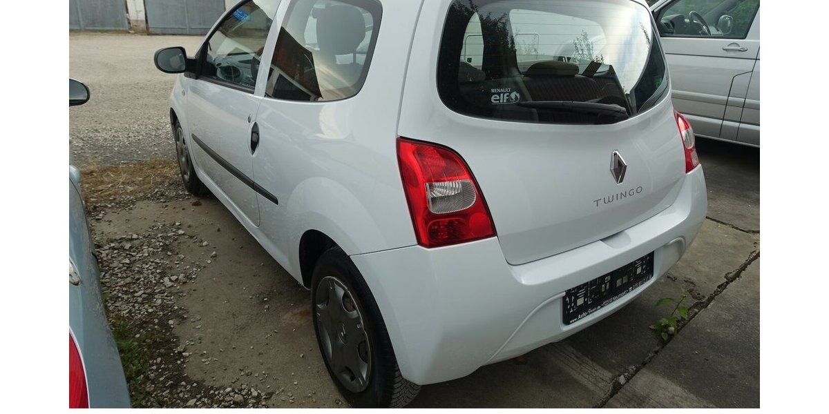 Renault Twingo Authentique §10/27 R/CD ZV-FB Servo ABS 132.700 km 2.300 &euro; Neumarkt/OPf 92318