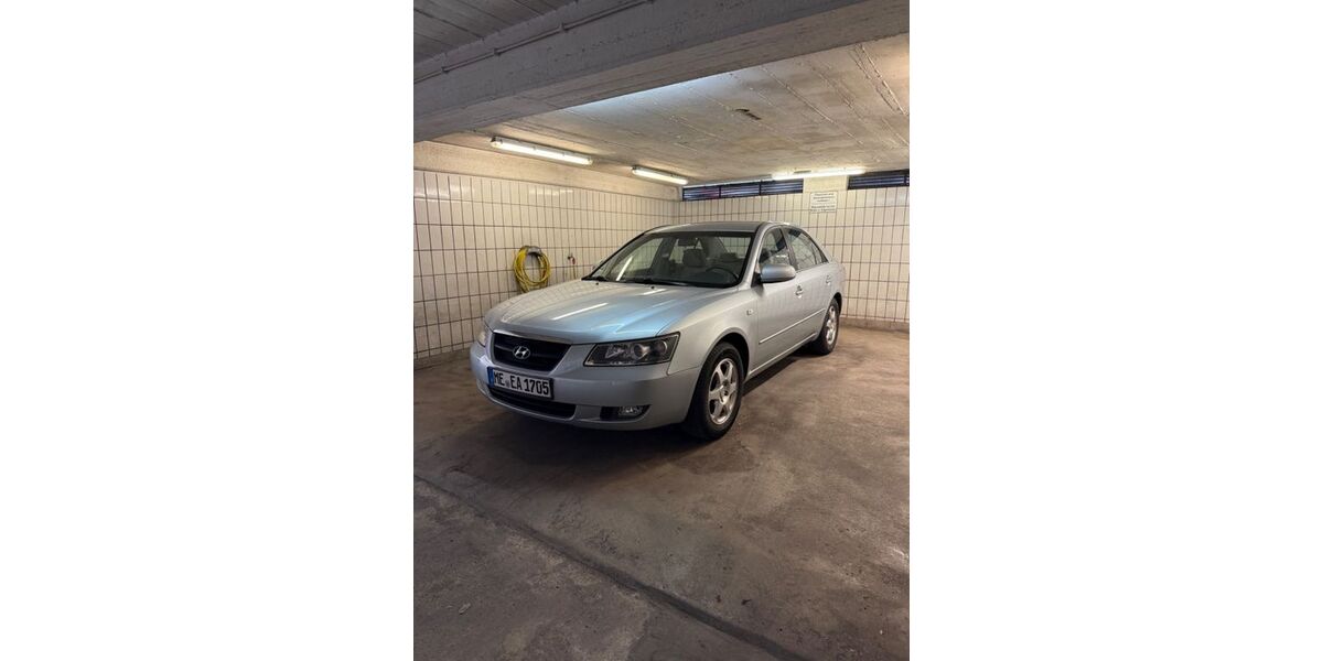 Hyundai SONATA 120.027 km 5.500 &euro; Erkrath 40699