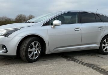 Toyota Avensis 183.000 km 6.300 &euro; Itzehoe 25524