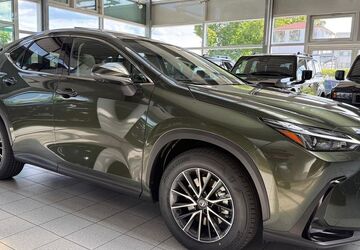 Lexus NX 450h 4.880 km 58.298 &euro; Poing bei München 85586