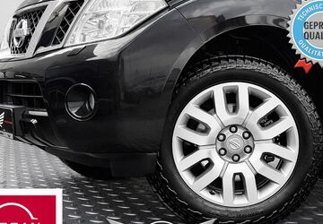 Nissan Pathfinder 293.665 km 10.990 &euro; Düsseldorf 40625