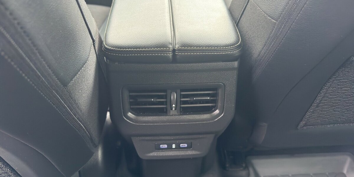 Renault Austral Mild Hyb.160 Techno *Automatik/SHZG/Navi/L 31.740 km 25.980 &euro; Bamberg 96052