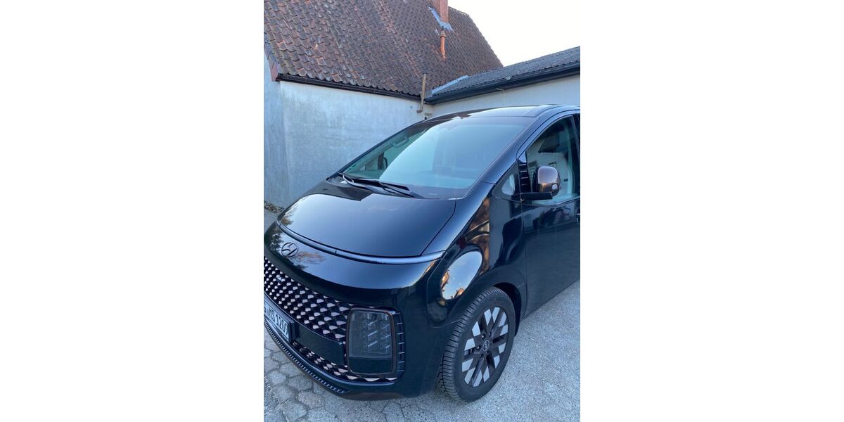 Hyundai STARIA 40.000 km 39.990 &euro; Melbeck 21406