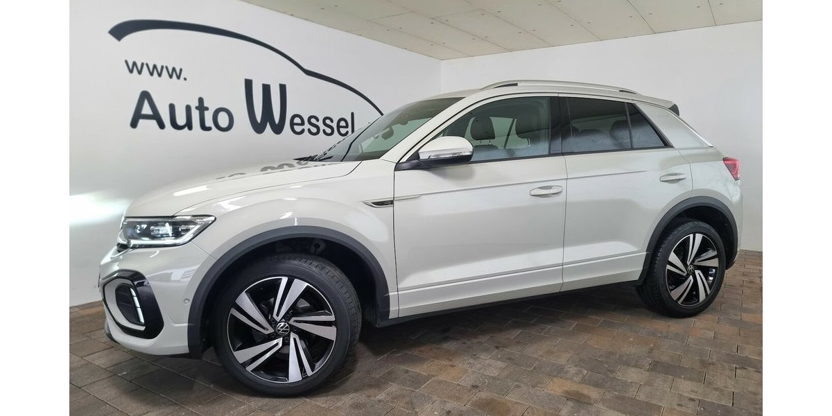 VW T-Roc R-Line 2025 LED-Matrix IQ Kamera VIC DSG 30.400 km 27.500 &euro; Garrel 49681